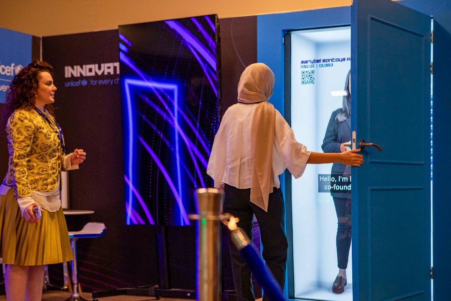 hologram experiential marketing